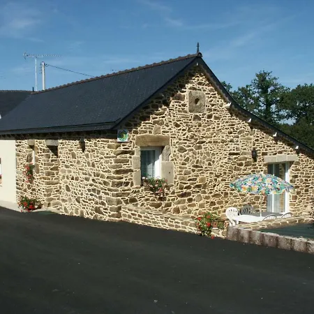 Gites De Glegan, Plouguenast-Langast
